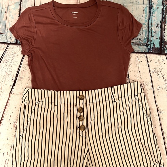LOFT Pants - Loft / Express Bundle shorts size 8 too size Med